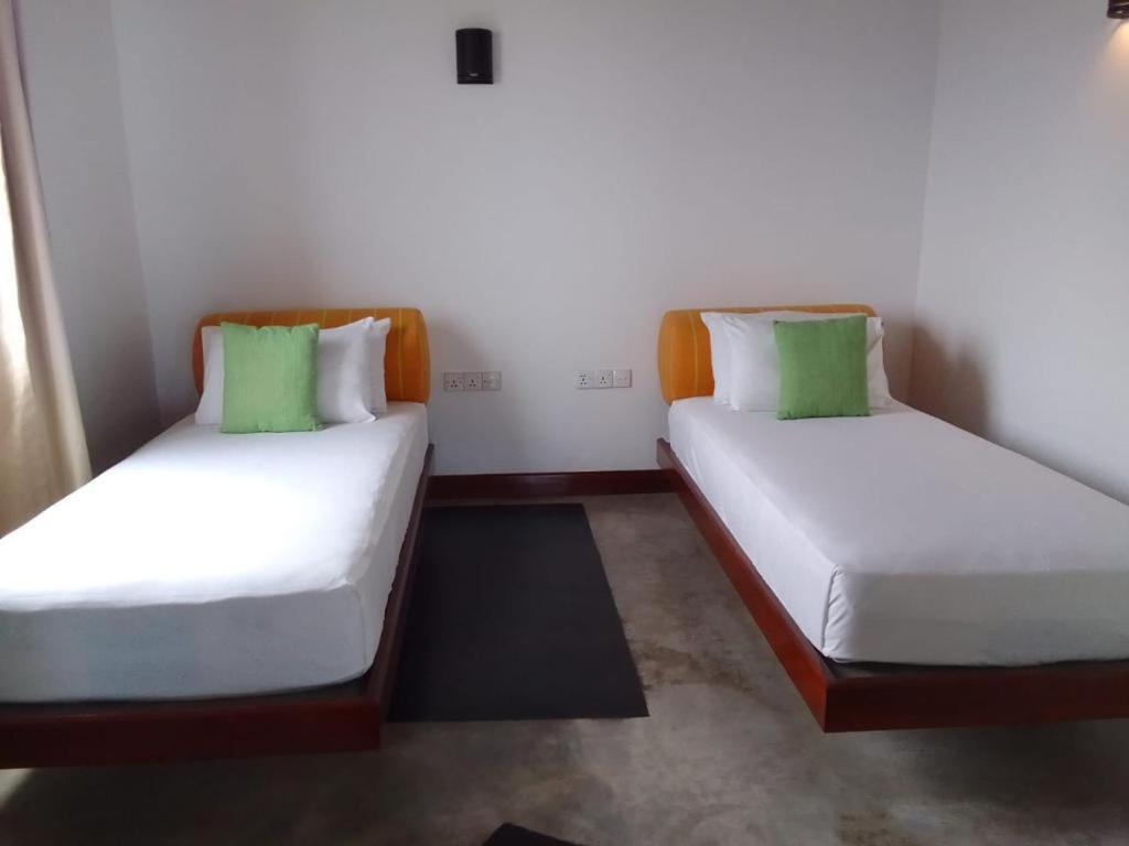 Shavara Beach Ahangama Exterior foto